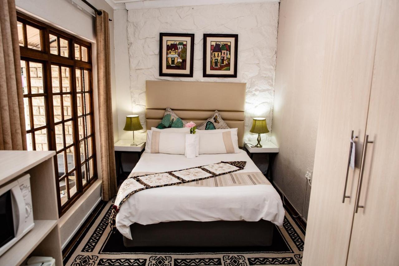 Woodpecker Guesthouse フィックスバーグ エクステリア 写真