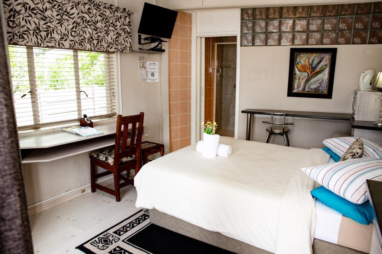 Woodpecker Guesthouse フィックスバーグ エクステリア 写真