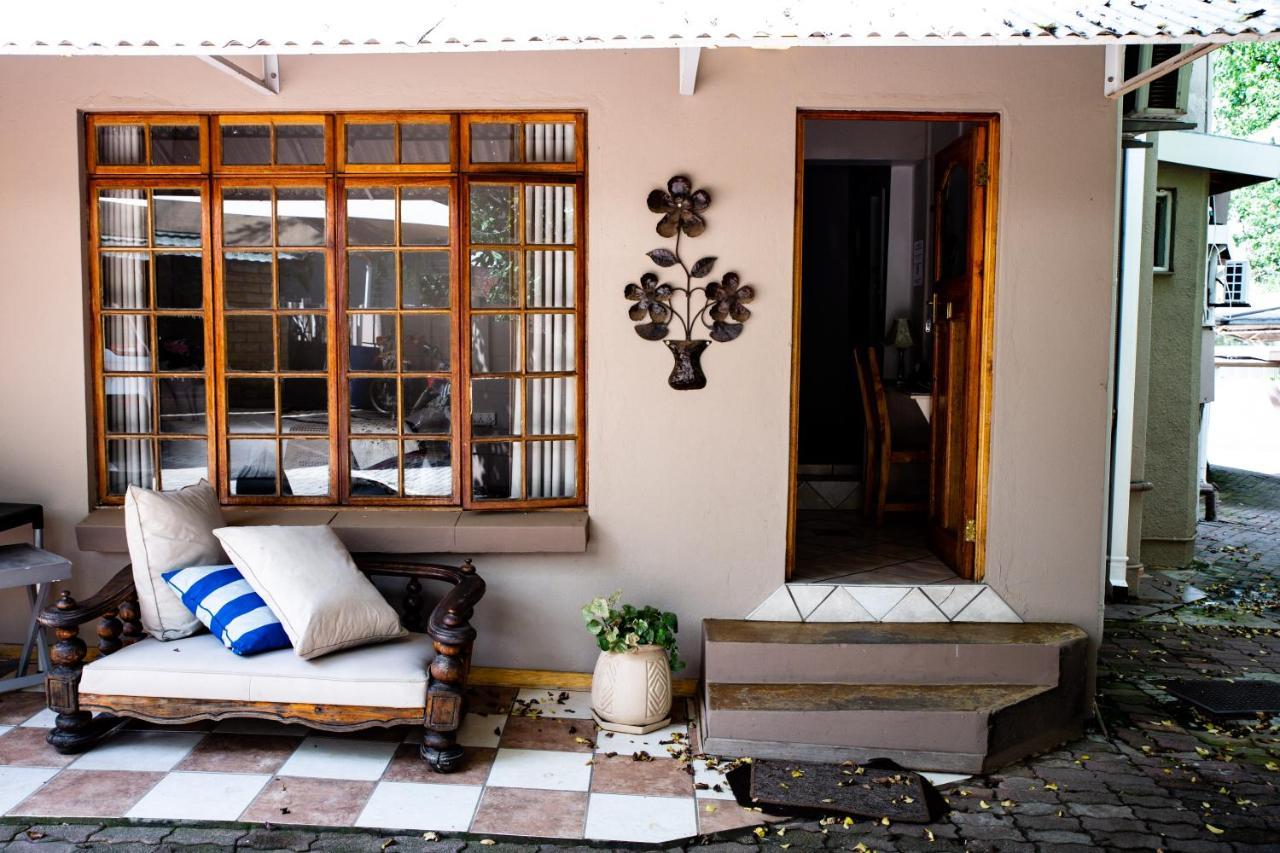 Woodpecker Guesthouse フィックスバーグ エクステリア 写真