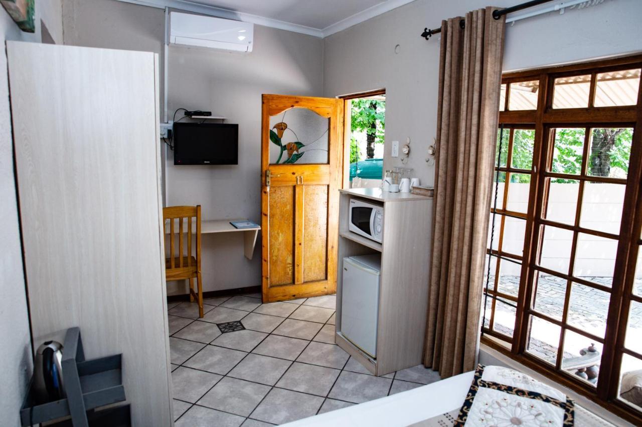 Woodpecker Guesthouse フィックスバーグ エクステリア 写真