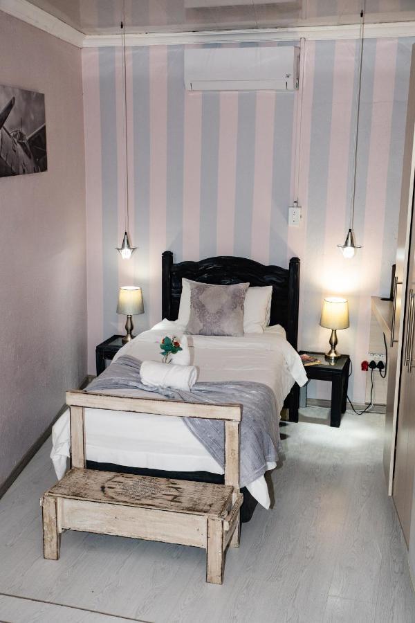Woodpecker Guesthouse フィックスバーグ エクステリア 写真