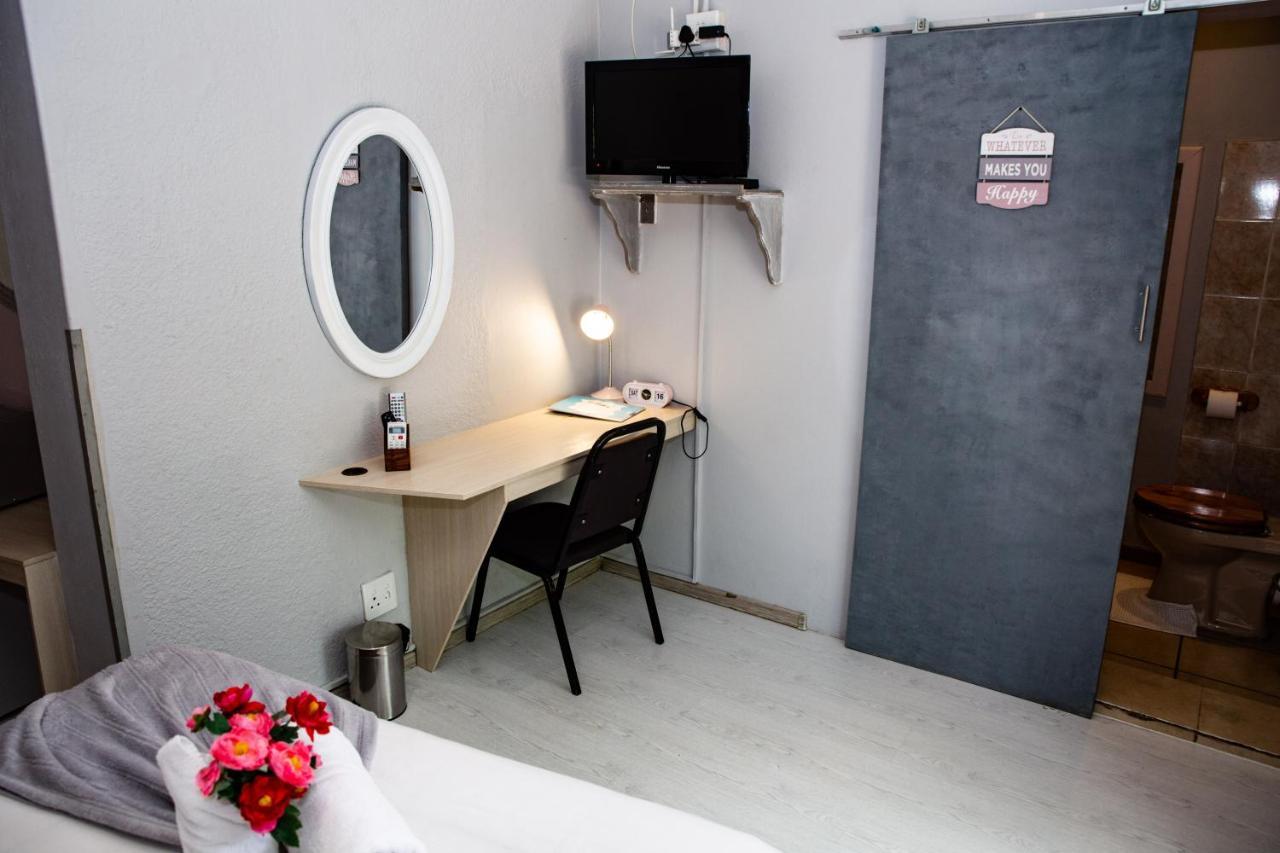 Woodpecker Guesthouse フィックスバーグ エクステリア 写真